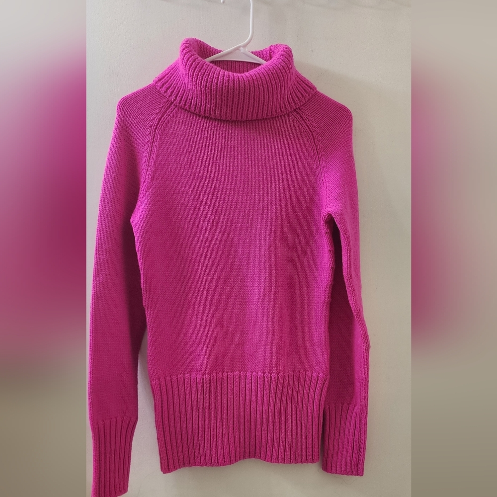 Victoria Beckham Pink Turtleneck Sweater, Size Extra Small, Wool. - Picture 1 of 13